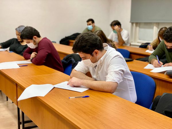 AIC_Semi-Final_Exam_2021_018